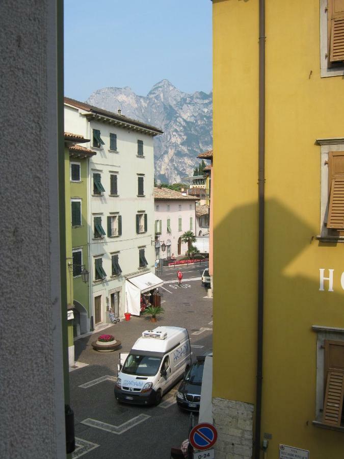 Appartamento A Due Passi Dal Lago Torbole Sul Garda Eksteriør billede